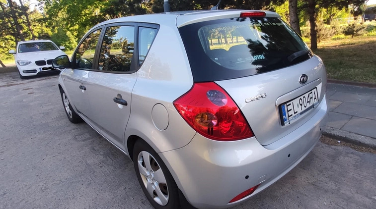 Kia Ceed cena 15500 przebieg: 158800, rok produkcji 2008 z Łódź małe 106